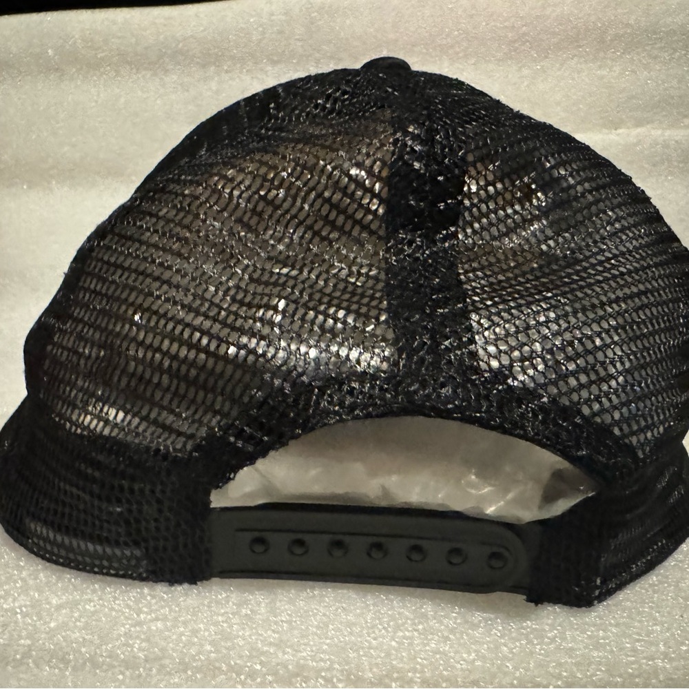Men’s hat - Picture 2 of 3